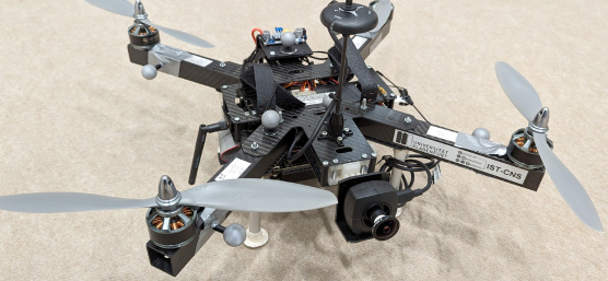 Quadcopter con cámara USB3 uEye LE de IDS