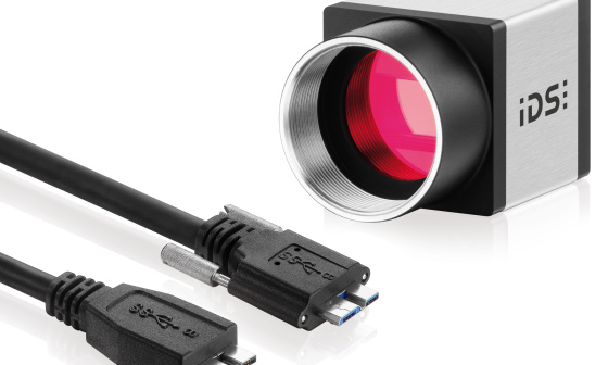 Hay 2 cables con conector USB 3.0 Mico B delante de la cámara uEye