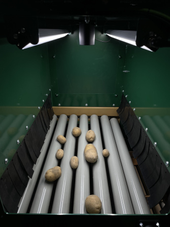 Karevo DUO85, sistema de clasificación de patatas basado en inteligencia artificial para aplicaciones de agricultura inteligente