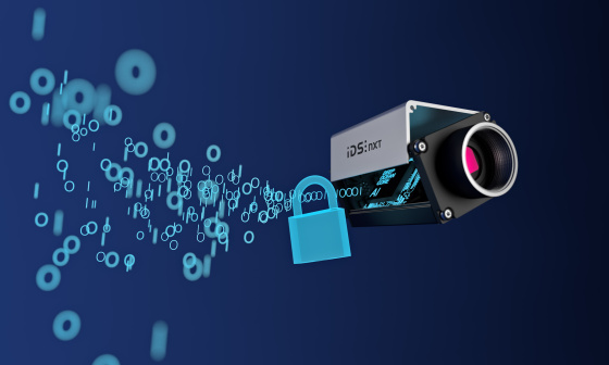 IDS NXT con carcasa abierta «KI», código y cerradura a la izquierda