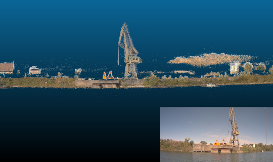 Modelo de resultados de una zona costera con grúa